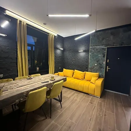 Darkhouse Flaviker Apartament