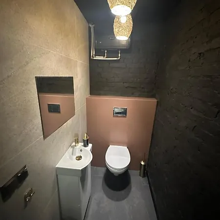 Darkhouse Flaviker Апартаменти